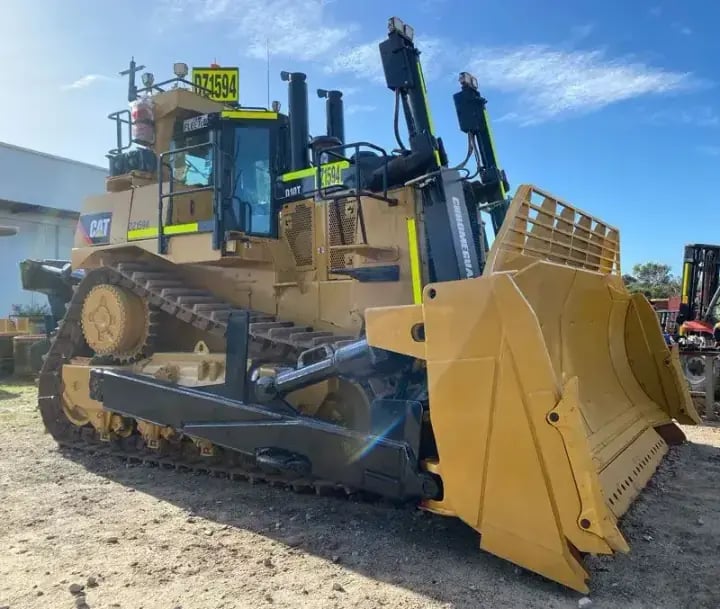 DOZER-Photo-27-6-22--9-51-50-am-1920w